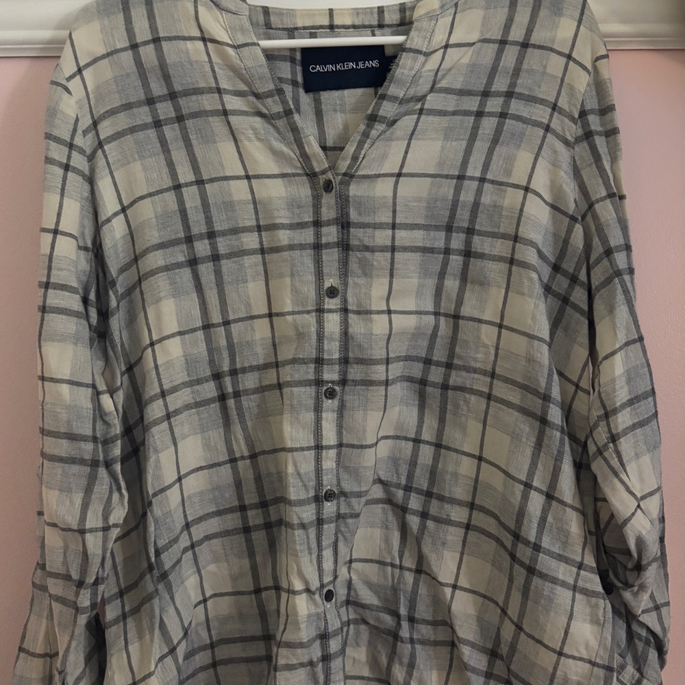 Calvin Klein Jeans Gray Button Down Flannel